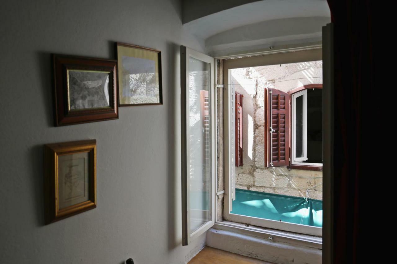 Studios Jacobus กอร์จูลา ภายนอก รูปภาพ