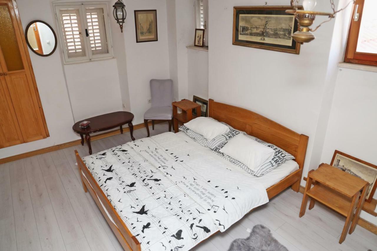 Studios Jacobus กอร์จูลา ภายนอก รูปภาพ